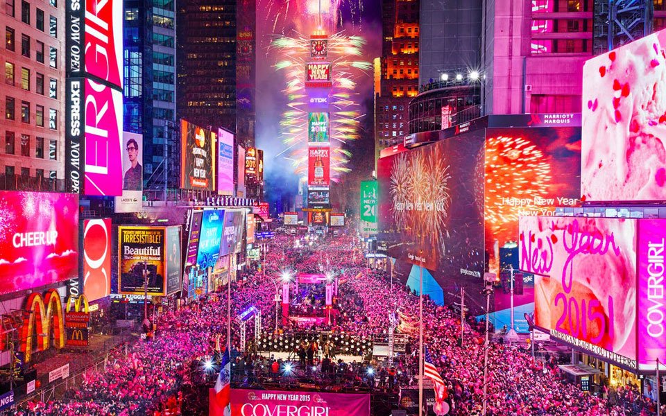 ساحة التايمز سكوير تتطلع لاستقبال المحتفلين - الملقحين فقط!