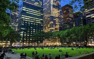 عادت ليالي أفلام منتزه "براينت بارك" الصيفية!