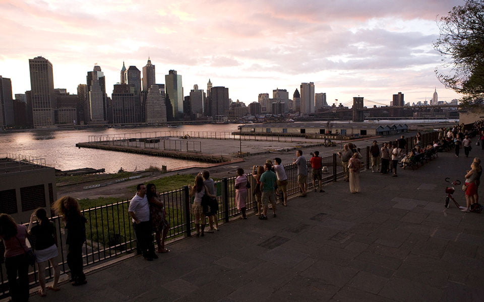 كل ما تحتاج معرفته لزيارة Brooklyn Heights و Brooklyn Promenade