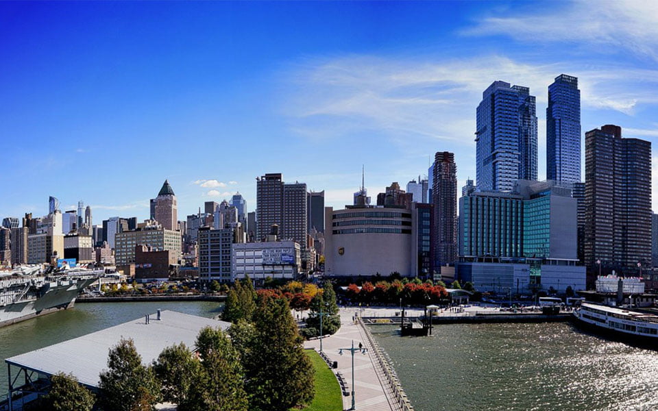 الرصيف 84 (Pier 84)