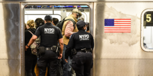 محافظة الشرطة على الأمان في نيويورك